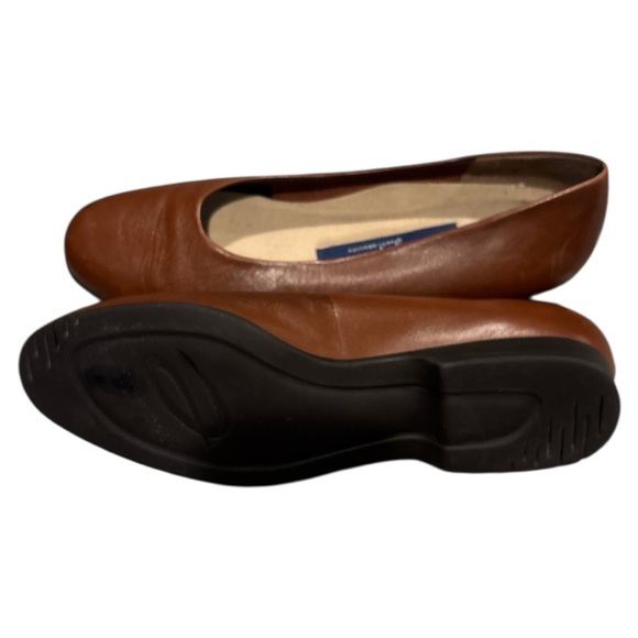 Easy Spirit Brown Leather Flats Timeless Style - Picture 5 of 6
